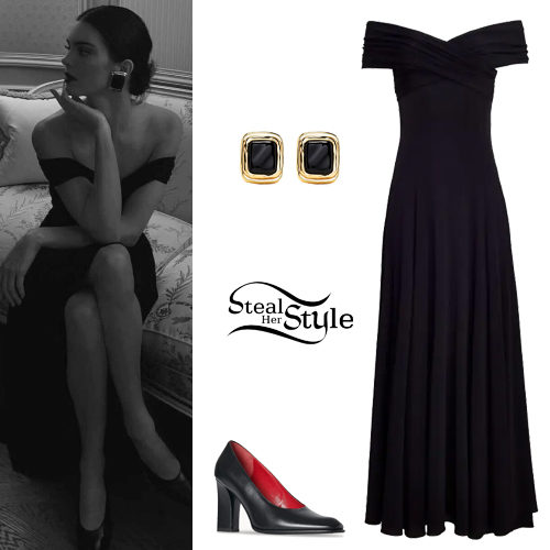 Kendall Jenner: Black Dress and Pumps