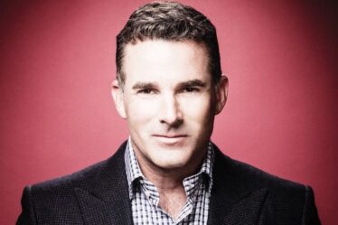Under Armour’s Founder Plank to Return as CEO
