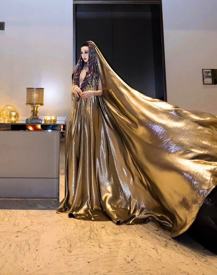Fan Bingbing Wore Stéphane Rolland Haute Couture To The 2024 EMIGALA Awards