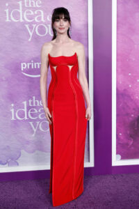 Anne Hathaway Wore Versace To 'The Idea of You' New York Premiere