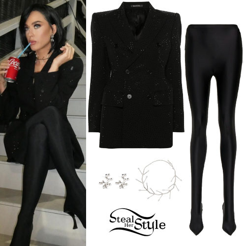 Katy Perry: Black Blazer and Pantalegging