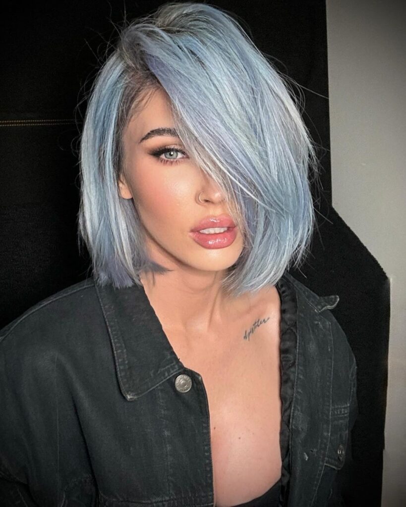 Megan Fox Just Debuted a Bright Blue Bob for Spring - Fashnfly