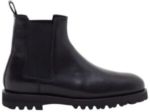 Closed Chelsea Boot