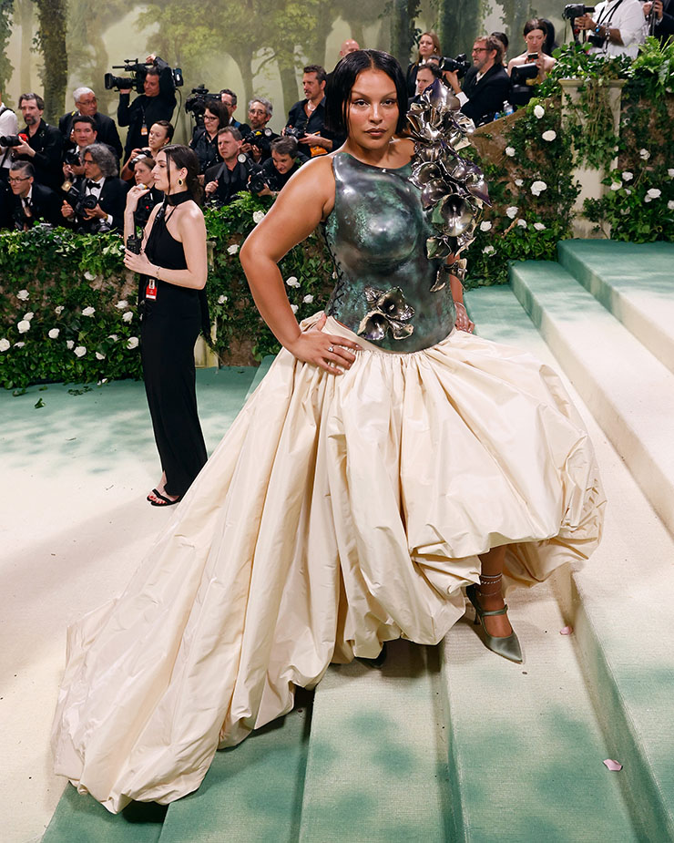Paloma Elsesser attends the 2024 Met Gala