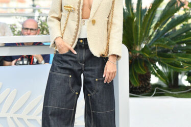 Sienna Miller Wore Schiaparelli To The 'Horizon: An American Saga' Cannes Film Festival Photocall