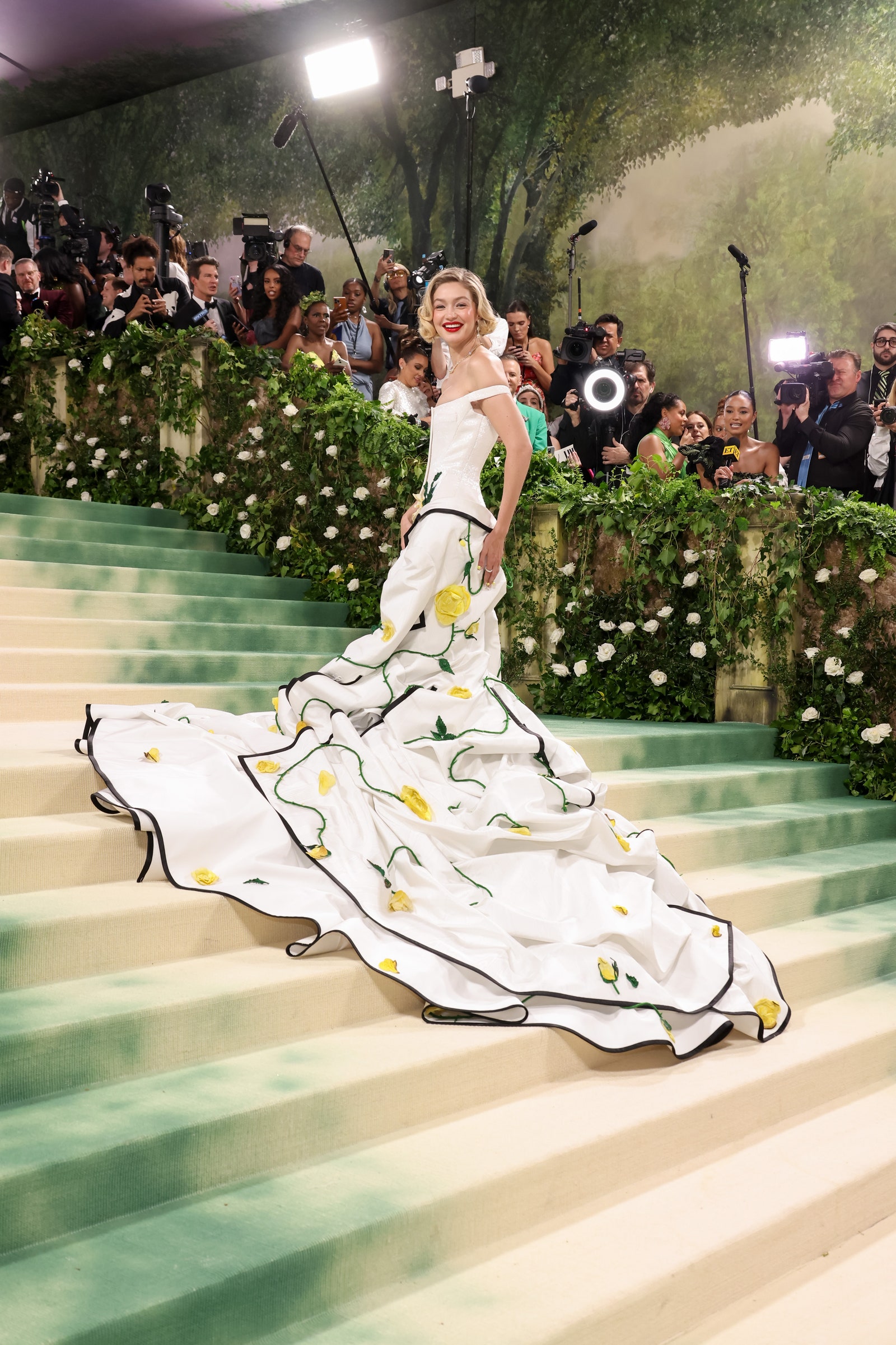 Gigi Hadid Met Gala 2024 red carpet