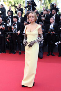 Joey King Wore Miu Miu To The Cannes Film Festival Closing Ceremony