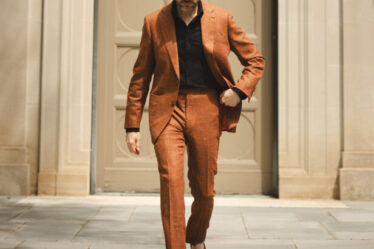 terracotta suit summer casual outfit idea