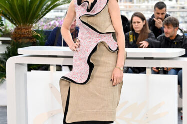 Vicky Krieps Wore Bottega Veneta To The Cannes Film Festival Un Certain Regard Jury Photocall
