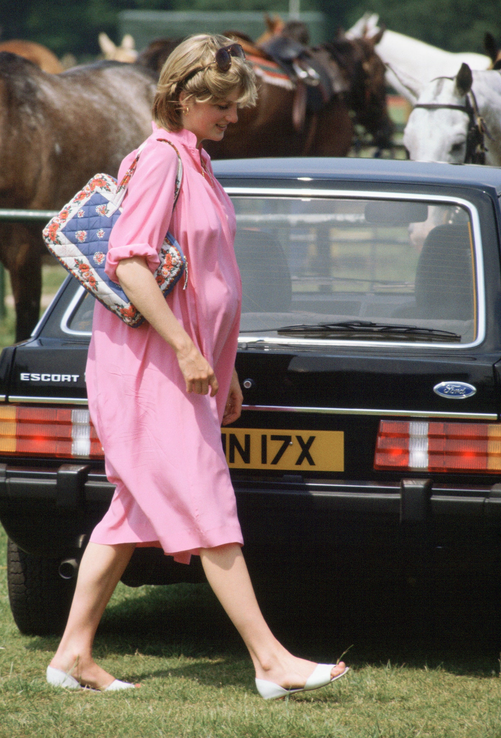 WINDSOR UNITED KINGDOM  JUNE 04 Princess Diana Pregnant With Her First Child  At Polo In Windsor. Behind The Princess Is...