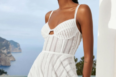 Limmey dress from the Resort line of the Spanish firm Charo Ruiz