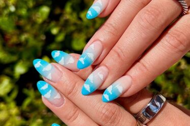 cloud nails