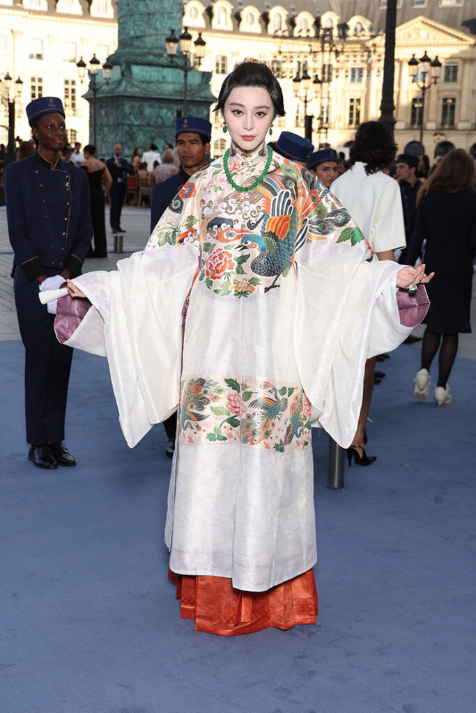 Fan Bingbing Wore Ming Hua Tang Hanfu 明华堂汉服 To Vogue World: Paris