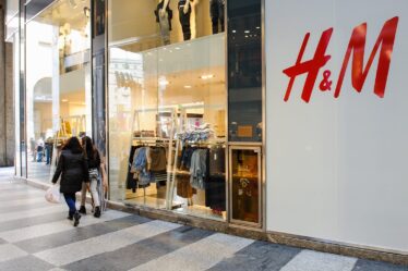 H&M Sinks on Doubts About Margin Target and June Sale Drop