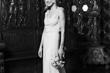 Naomi Watts Weds Billy Crudup In Dior Haute Couture