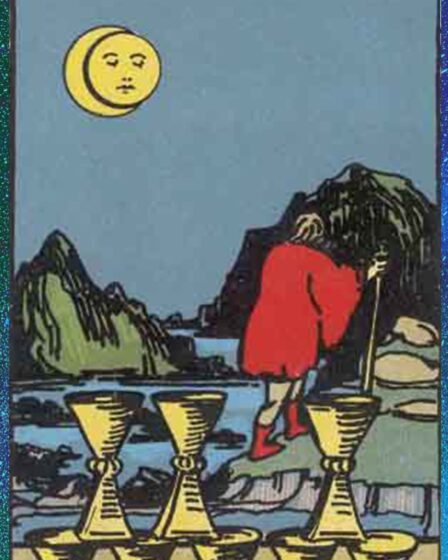 eight of cups tarot card