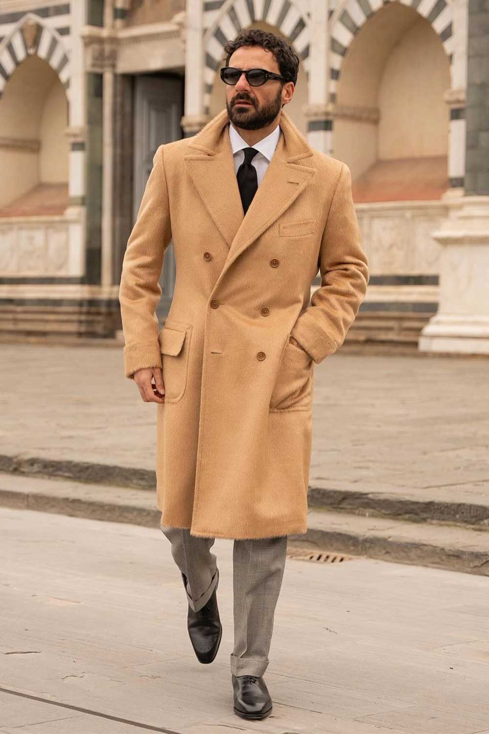 Coat Over Suit Outfit @giorgiogiangiulio