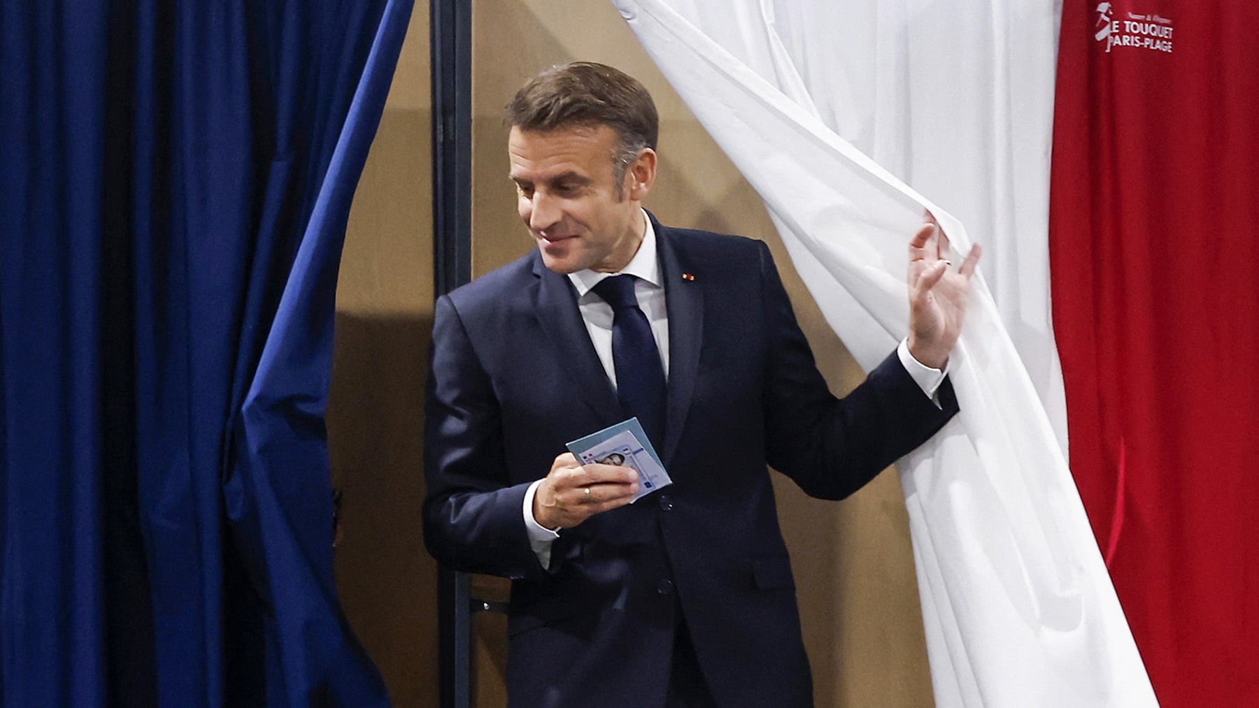 France Holds Back the Far Right in Snap Elections