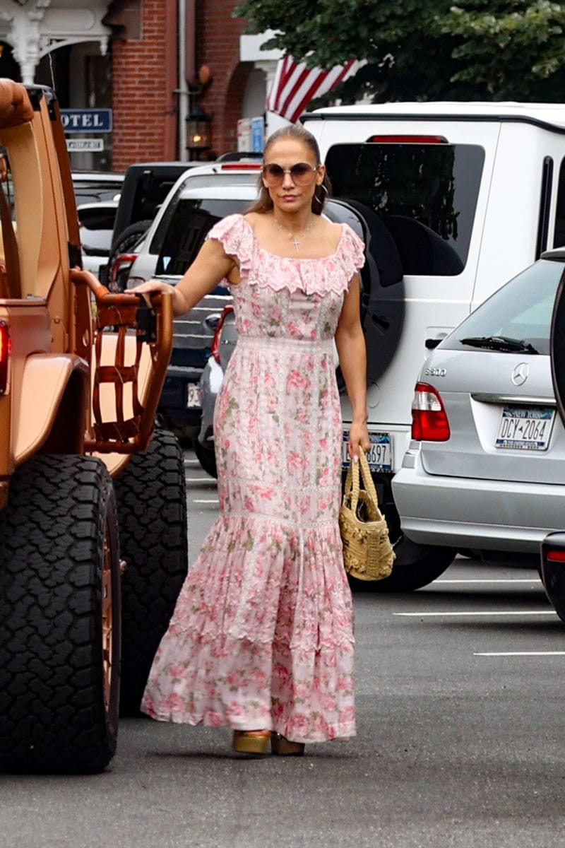 Jennifer Lopez was spotted shopping with her child Emme and friends, including her manager Benny Medina, in Sag Harbor, Hamptons, New York.