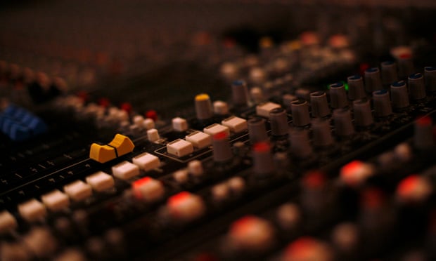 Mixing desk