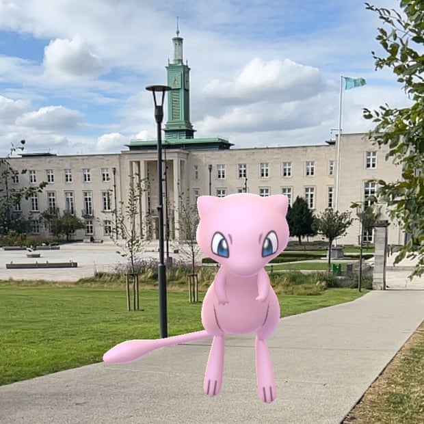 Screenshot from Pokémon Go of Mew