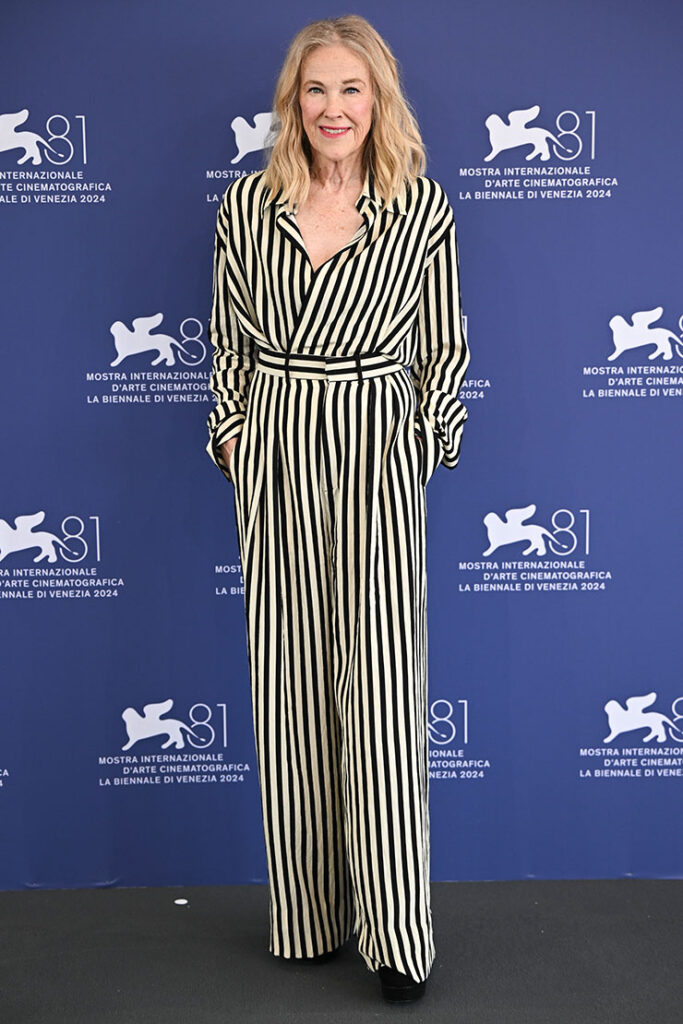 Catherine O'Hara attends a photocall for the movie "Beetlejuice Beetlejuice" during the 81st Venice International Film Festival