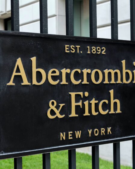 Abercrombie Sales Beat Underwhelms After Big Run-Up in Stock