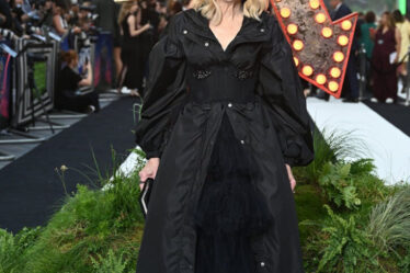 Catherine O'Hara Wore Simone Rocha To The ‘Beetlejuice Beetlejuice’ London Premiere