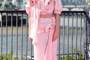 Isabela Ferrer Wore Simone Rocha For The London Photocall For 'It Ends With Us'