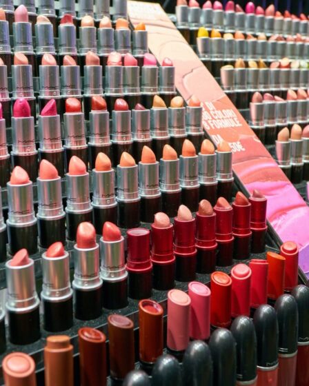 Op-Ed | Don’t Count on the Lipstick Index for the Next Recession