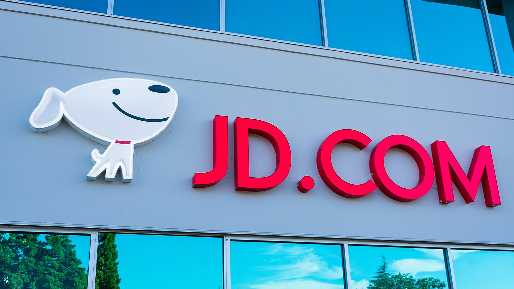 Walmart Sells $3.74 Billion JD.com Stake to Focus on Its Own China Operations