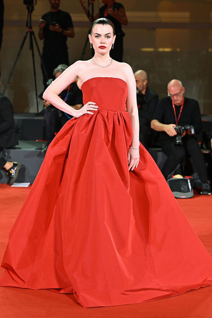 Charli Howard Wore Carolina Herrera  To The 'Three Friends' Venice Film Festival Premiere