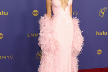 Eiza González Wore Tamara Ralph Couture To The 2024 Emmy Awards