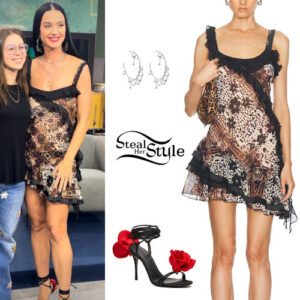 Katy Perry: Printed Mini Dress, Flower Sandals