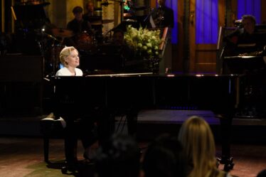 SATURDAY NIGHT LIVE  Dave Chappelle Episode 1710  Pictured  Kate McKinnon as Hillary Clinton sings Leonard Cohen's...