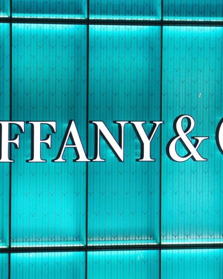 Tiffany to Downsize China Flagship as Spending Dives