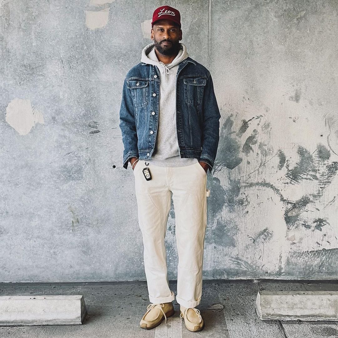 suede wallabees outfit with carpenter pants and denim jacket