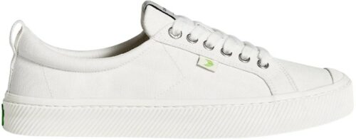 Cariuma OCA Low Top Sneakers