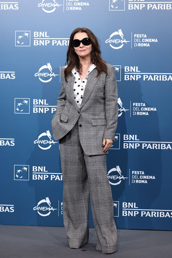 Juliette Binoche attends "The Return" Rome photocall 