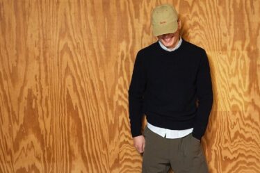 8 Best Sweater Brands for Men: Top Fashion, Utility in 2024