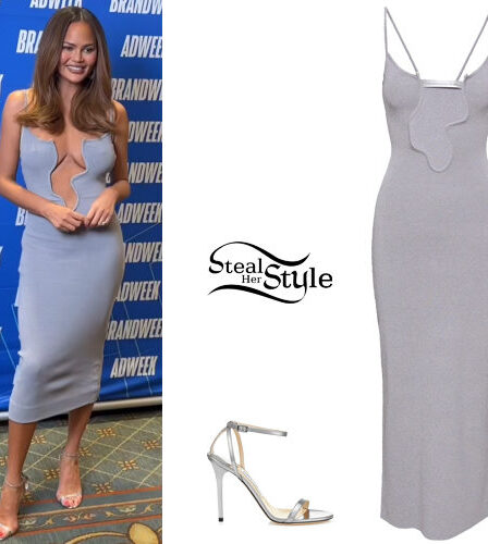 Chrissy Teigen: Grey Dress and Sandals