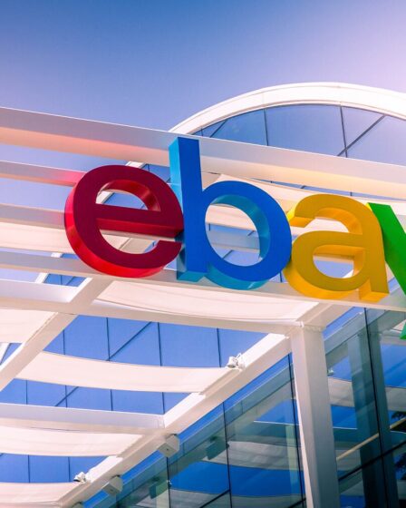 EBay Falls After Projecting Lackluster Holiday Season Sales