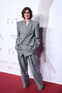 Paz Vega sets the standard for oversized tailoring at Rita premiere