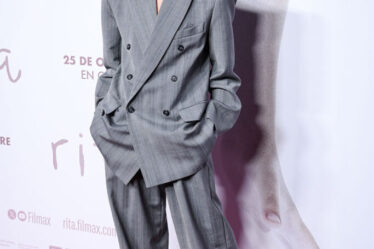 Paz Vega sets the standard for oversized tailoring at Rita premiere