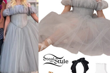 Selena Gomez: Alice in Wonderland Costume