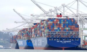 US Shippers Avoid East Coast Ports on Risk of Second Strike