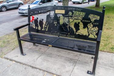 bench commemorating captain sir tom moore