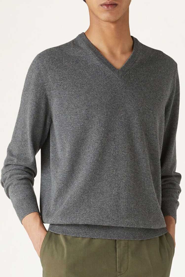 Loro Piana baby cashmere v-neck sweater in light grey