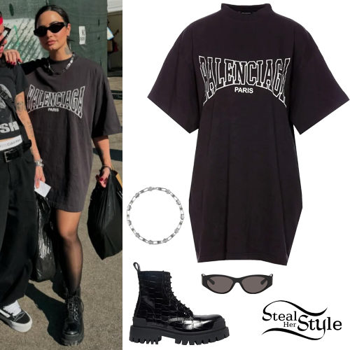 Demi Lovato: Black T-Shirt and Boots