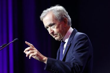 LVMH’s Bernard Arnault Tells Spy Trial He Didn’t Know About Surveillance